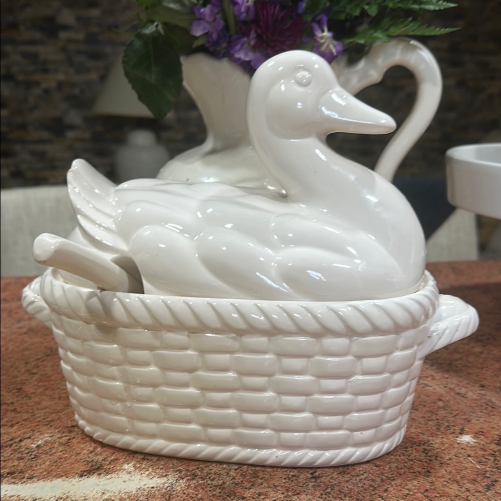 White Ceramic Duck Tureen with Ladle
